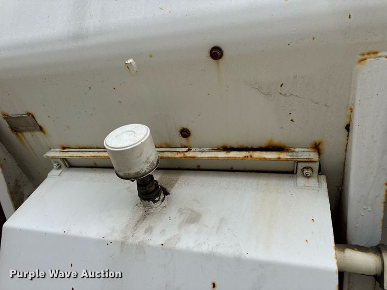 image for item DV1896 1999 Freightliner FL80 applicator truck