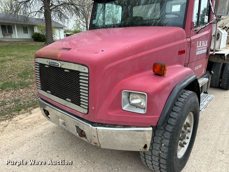 image for item DV1896 1999 Freightliner FL80 applicator truck