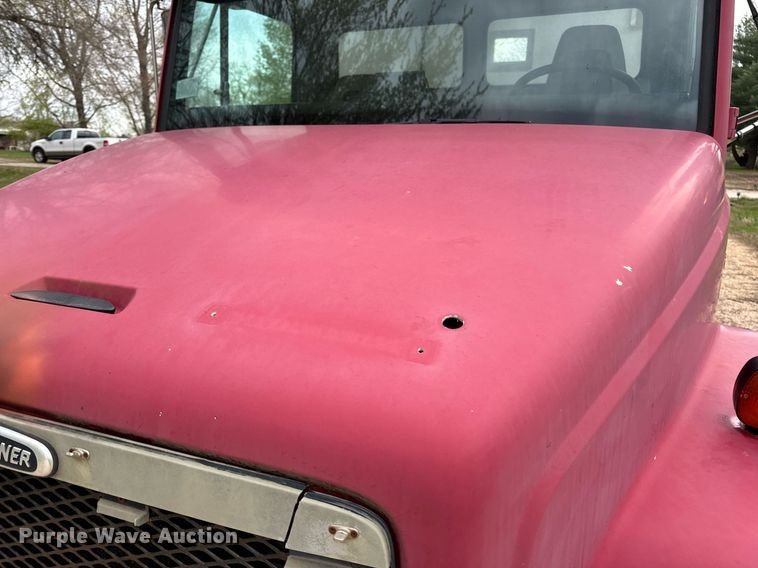 image for item DV1896 1999 Freightliner FL80 applicator truck