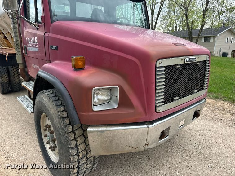 image for item DV1896 1999 Freightliner FL80 applicator truck