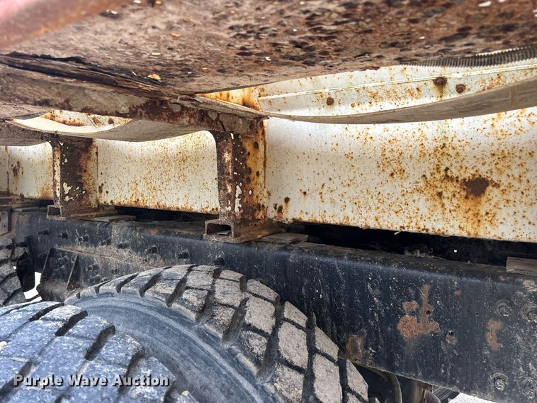 image for item DV1896 1999 Freightliner FL80 applicator truck