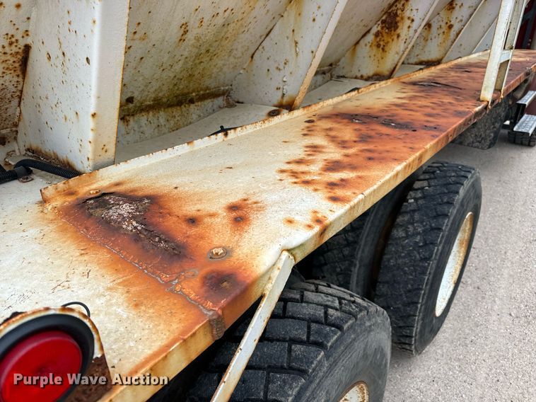 image for item DV1896 1999 Freightliner FL80 applicator truck