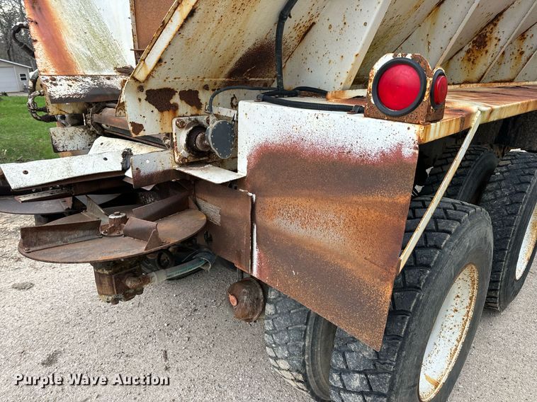 image for item DV1896 1999 Freightliner FL80 applicator truck