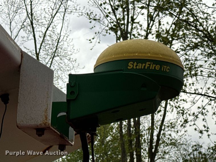 image for item DV1896 1999 Freightliner FL80 applicator truck