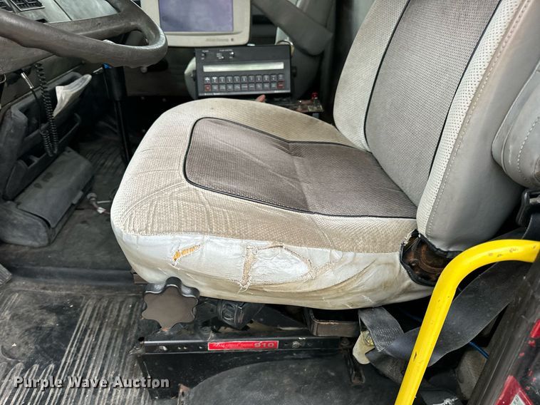 image for item DV1896 1999 Freightliner FL80 applicator truck