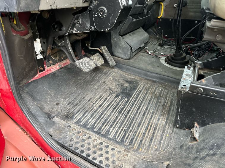 image for item DV1896 1999 Freightliner FL80 applicator truck