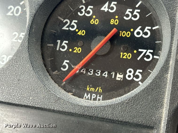 image for item DV1896 1999 Freightliner FL80 applicator truck