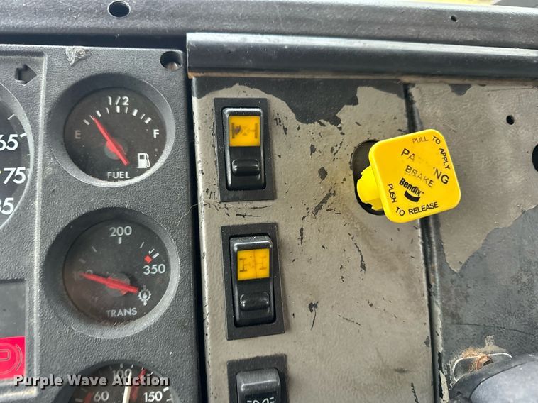 image for item DV1896 1999 Freightliner FL80 applicator truck