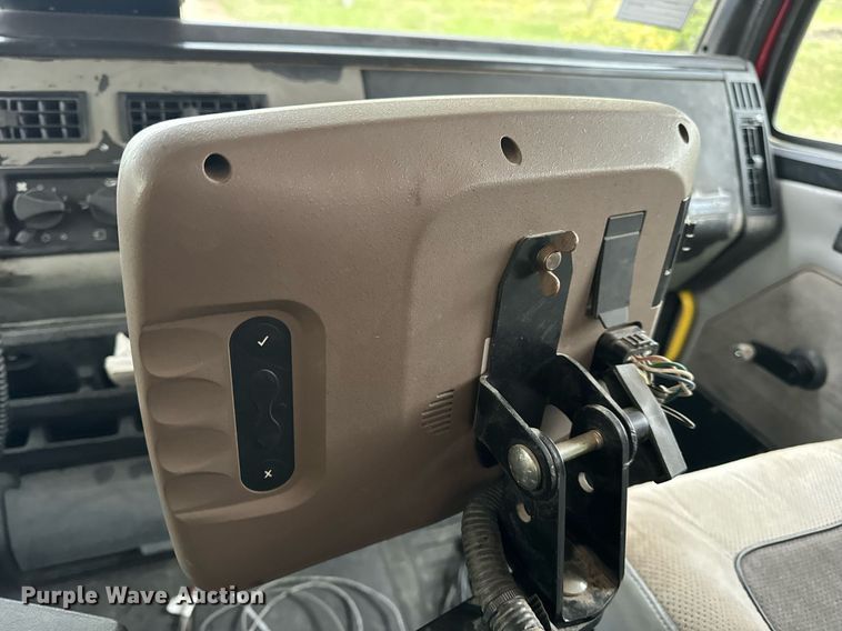 image for item DV1896 1999 Freightliner FL80 applicator truck