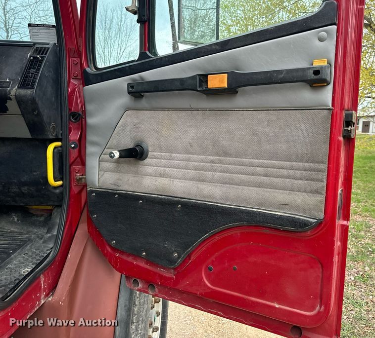 image for item DV1896 1999 Freightliner FL80 applicator truck