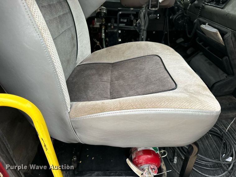 image for item DV1896 1999 Freightliner FL80 applicator truck