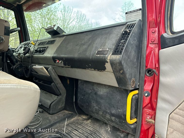 image for item DV1896 1999 Freightliner FL80 applicator truck