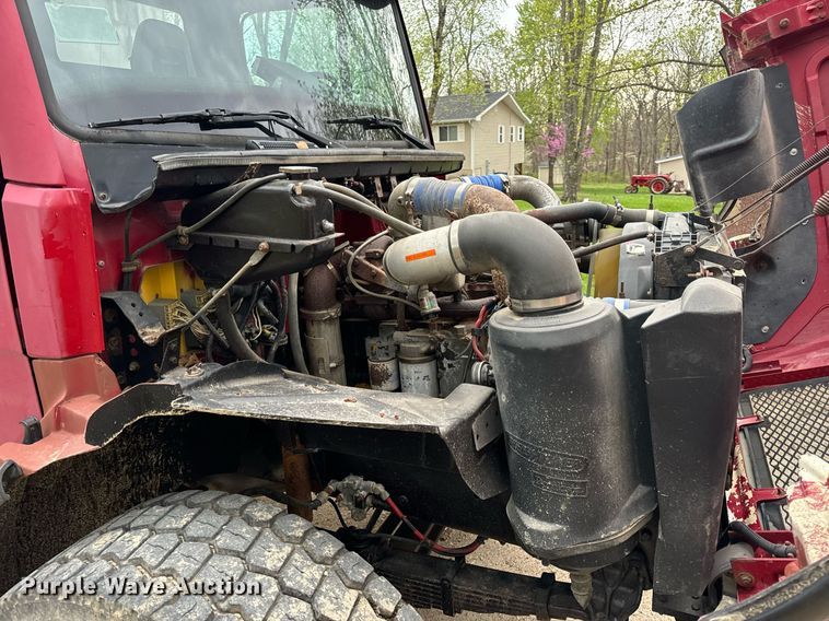 image for item DV1896 1999 Freightliner FL80 applicator truck