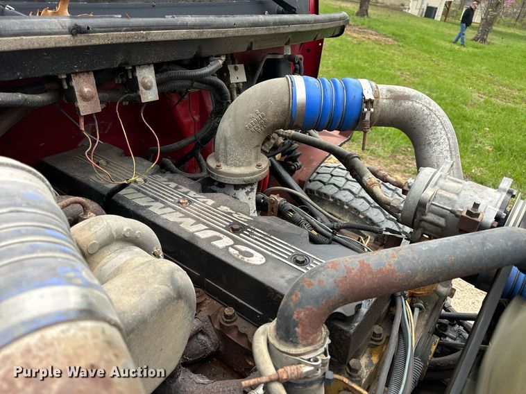 image for item DV1896 1999 Freightliner FL80 applicator truck