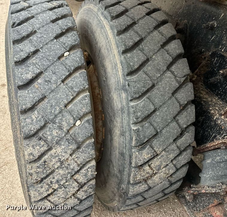 image for item DV1896 1999 Freightliner FL80 applicator truck