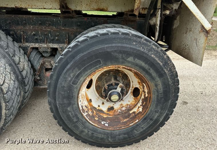 image for item DV1896 1999 Freightliner FL80 applicator truck