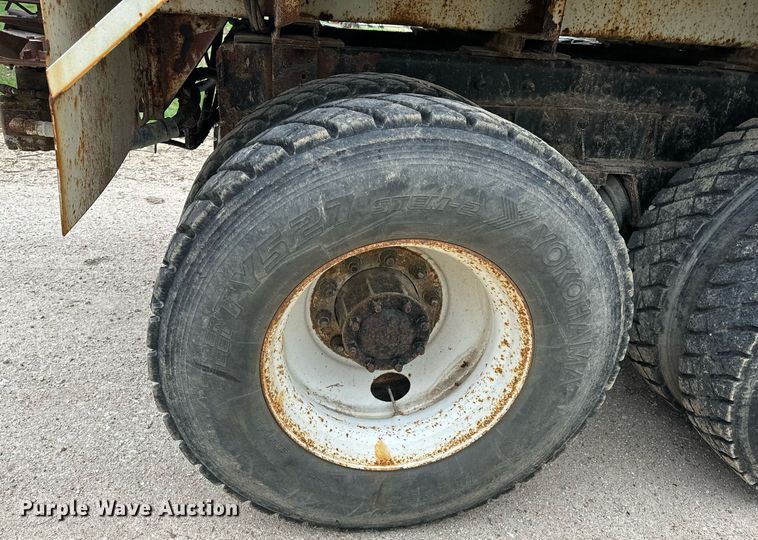 image for item DV1896 1999 Freightliner FL80 applicator truck