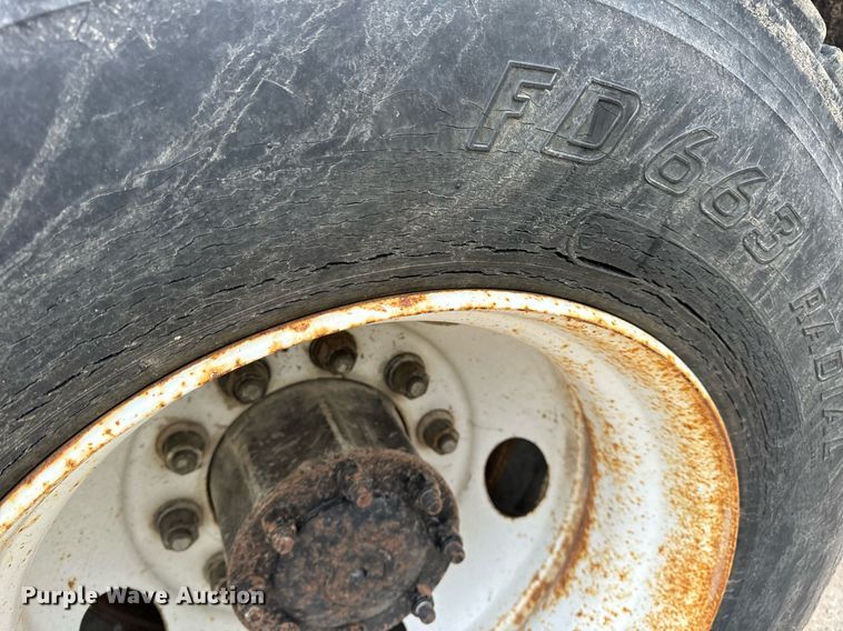 image for item DV1896 1999 Freightliner FL80 applicator truck