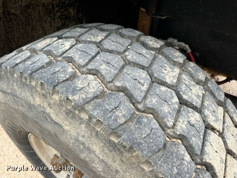 image for item DV1896 1999 Freightliner FL80 applicator truck