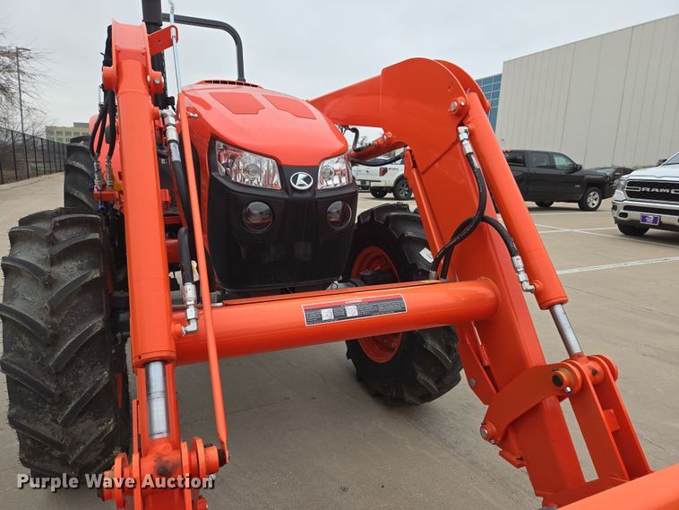 image for item DW8525 2022 Kubota M5-091D MFWD tractor