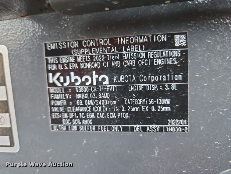 image for item DW8525 2022 Kubota M5-091D MFWD tractor