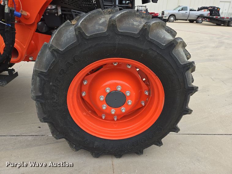 image for item DW8525 2022 Kubota M5-091D MFWD tractor