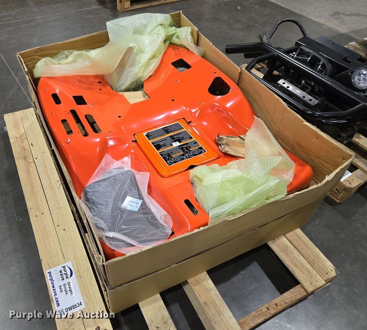 image for item DW8534 (2) Kubota F80 fender kits