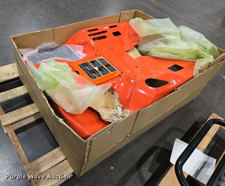 image for item DW8534 (2) Kubota F80 fender kits