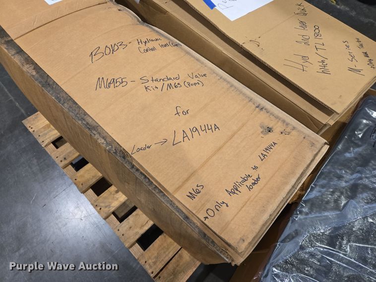 image for item DW8536 Kubota tractor parts