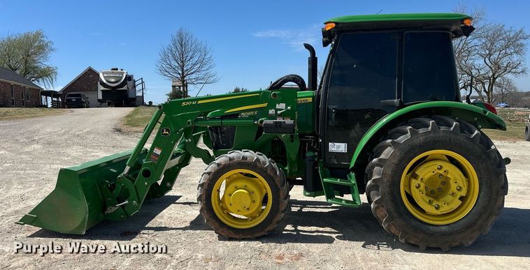 image for item DW8640 2022 John Deere 5065E MFWD tractor