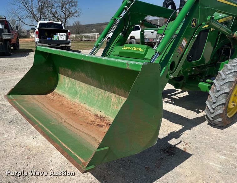 image for item DW8640 2022 John Deere 5065E MFWD tractor