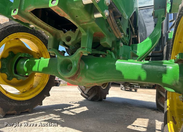 image for item DW8640 2022 John Deere 5065E MFWD tractor
