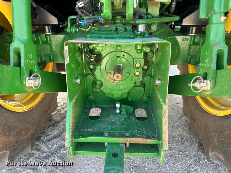 image for item DW8640 2022 John Deere 5065E MFWD tractor
