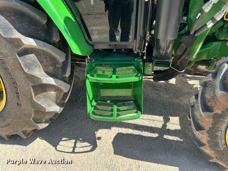 image for item DW8640 2022 John Deere 5065E MFWD tractor