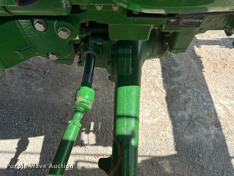 image for item DW8640 2022 John Deere 5065E MFWD tractor