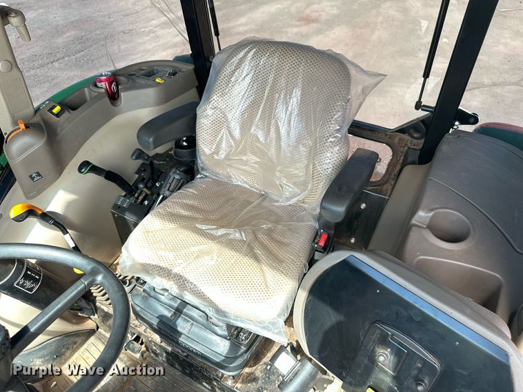 image for item DW8640 2022 John Deere 5065E MFWD tractor