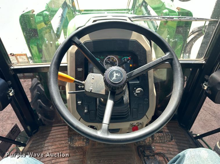 image for item DW8640 2022 John Deere 5065E MFWD tractor