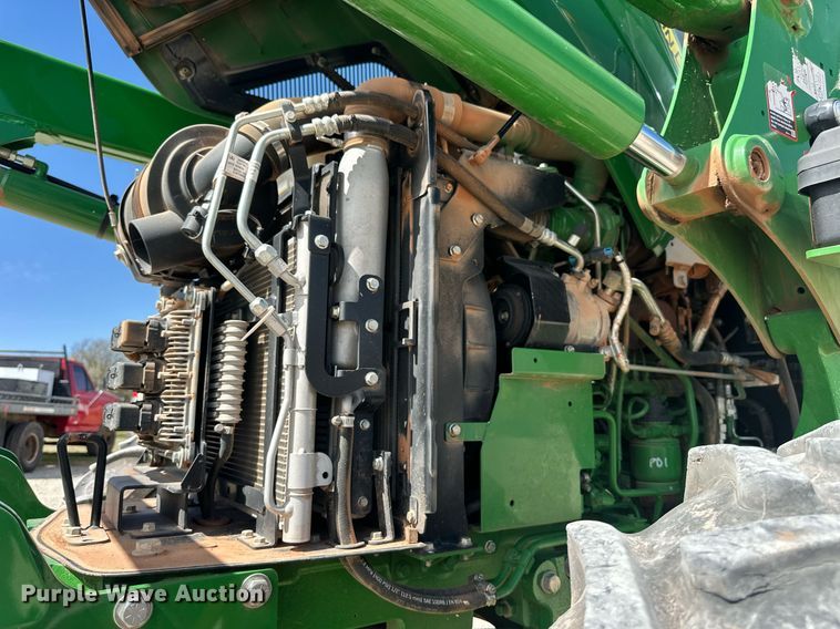 image for item DW8640 2022 John Deere 5065E MFWD tractor