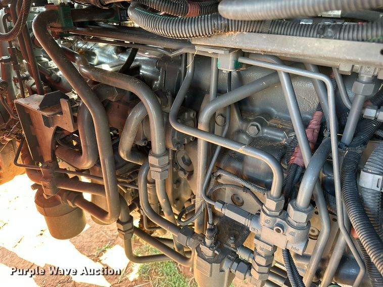 image for item DW8641 2019 Kubota M7-131 MFWD tractor