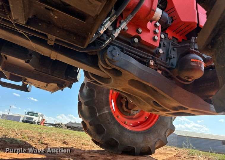 image for item DW8641 2019 Kubota M7-131 MFWD tractor