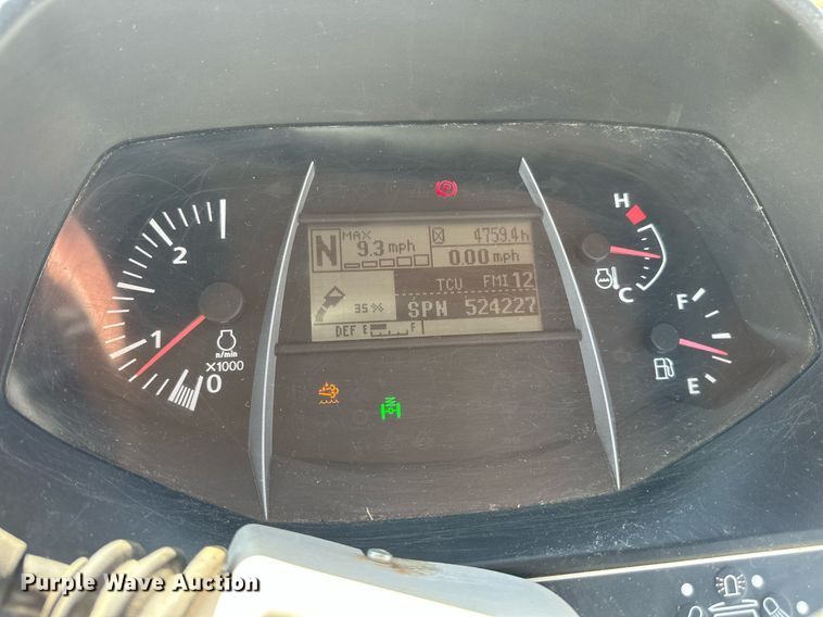 image for item DW8641 2019 Kubota M7-131 MFWD tractor