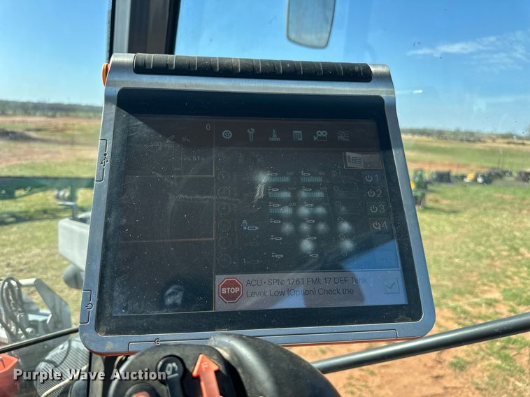 image for item DW8641 2019 Kubota M7-131 MFWD tractor