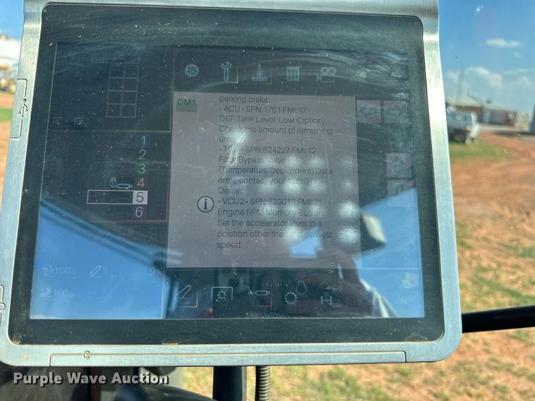 image for item DW8641 2019 Kubota M7-131 MFWD tractor