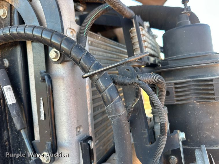 image for item DW8641 2019 Kubota M7-131 MFWD tractor