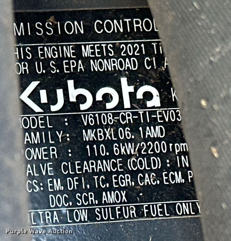 image for item DW8641 2019 Kubota M7-131 MFWD tractor