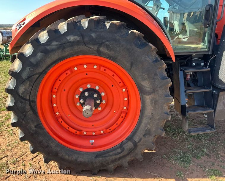 image for item DW8641 2019 Kubota M7-131 MFWD tractor