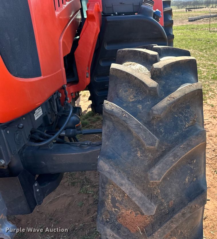 image for item DW8641 2019 Kubota M7-131 MFWD tractor