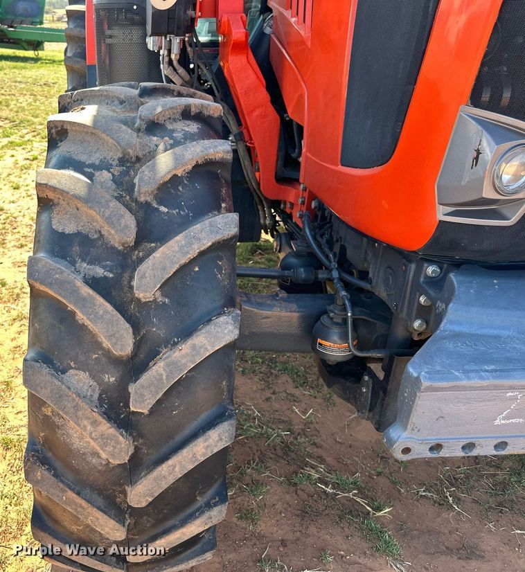image for item DW8641 2019 Kubota M7-131 MFWD tractor