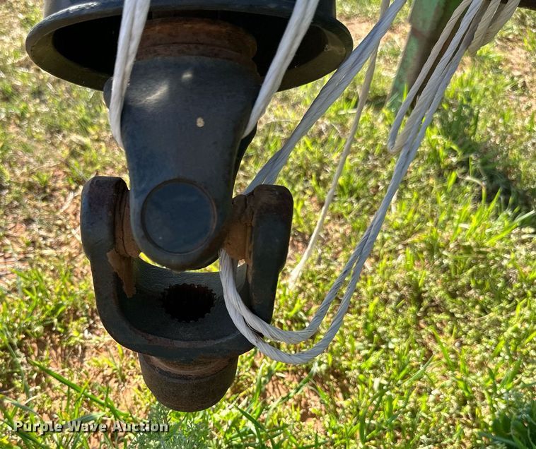 image for item DW8642 Bale processor