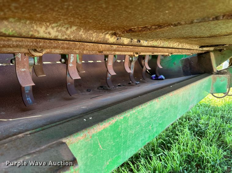 image for item DW8642 Bale processor